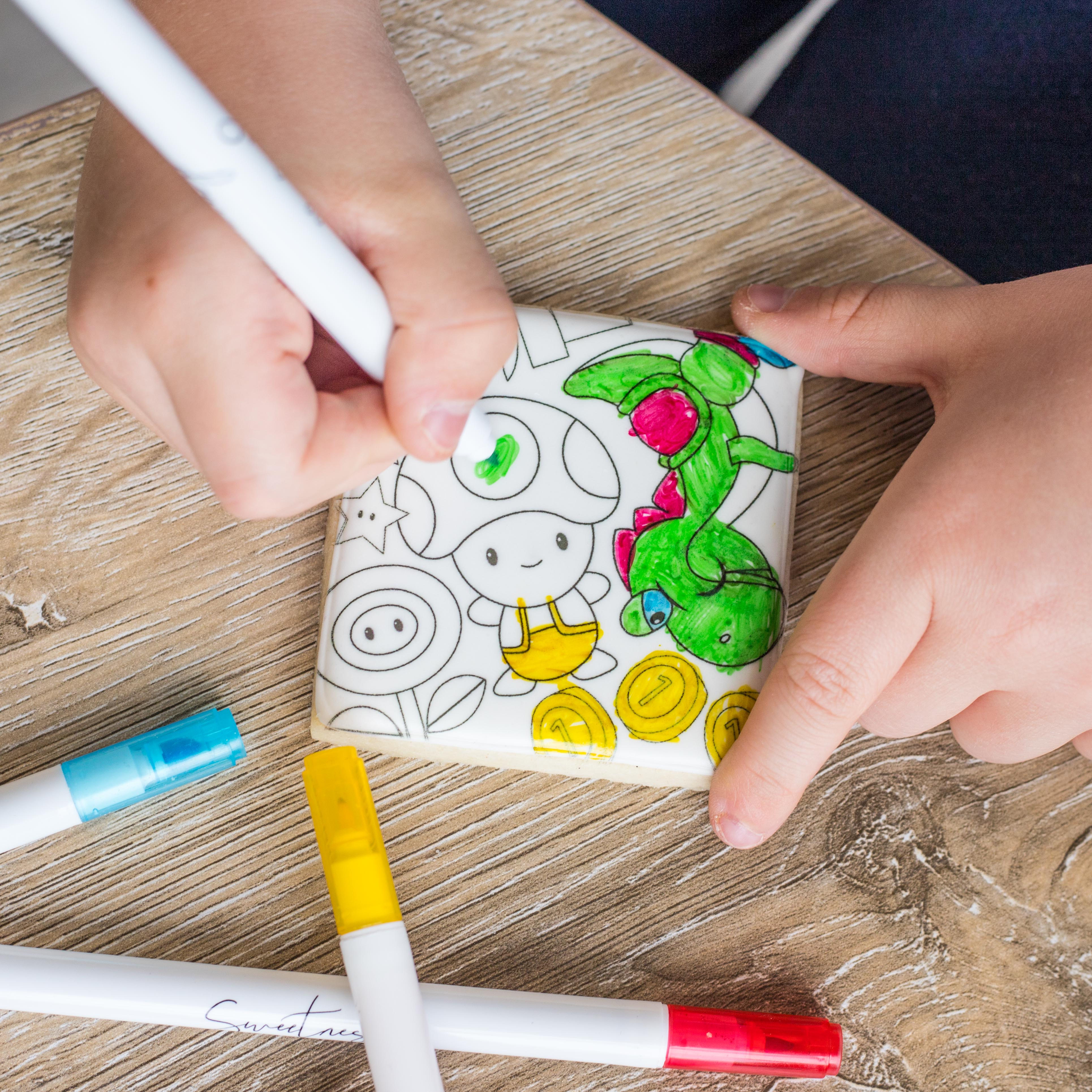 A+ School Year Color-a-Treat™ Cookie Coloring Kit (16ct)